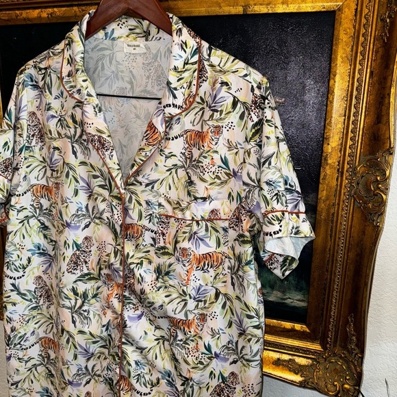 World Market Wild Cat and Leaf Print Tropical Button Up Sleep Shirt Size L - Picture 1 of 6